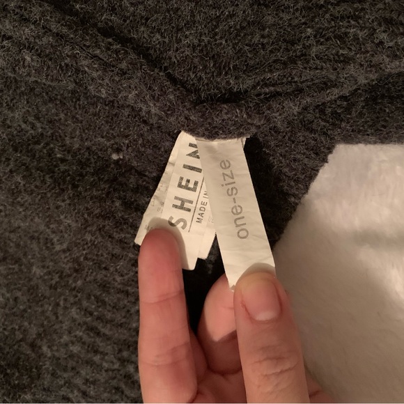 Brand: Shein Size: OS - Picture 3 of 4